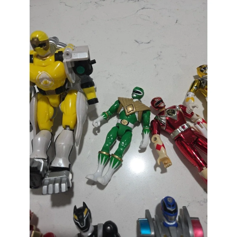 Power Rangers Action Figures Lot Mix Of 17